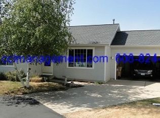 5138 Ridge Oak Dr, Madison, WI 53704