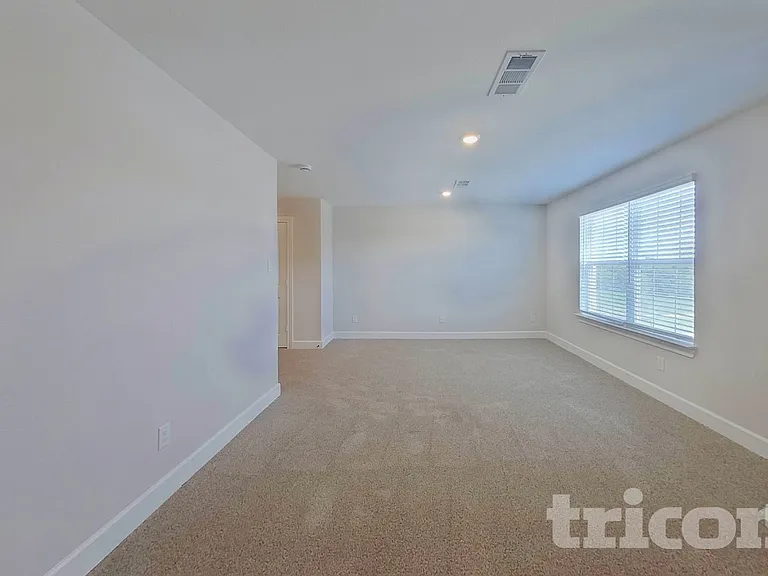 1210 Dye Blvd — Photo 7