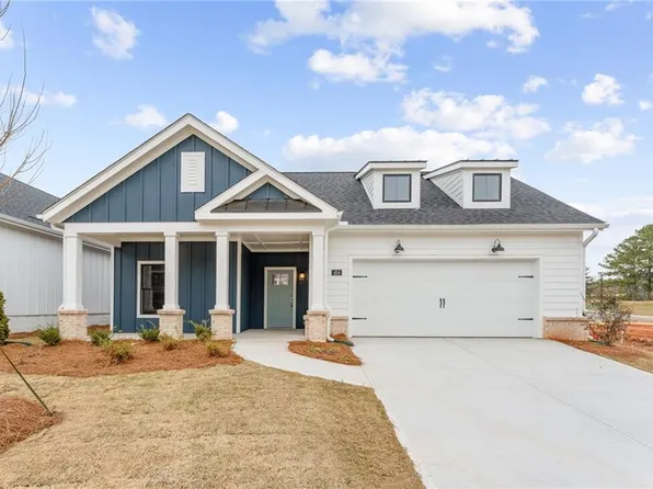 454 Sugarberry Ln, Holly Springs, GA 30115