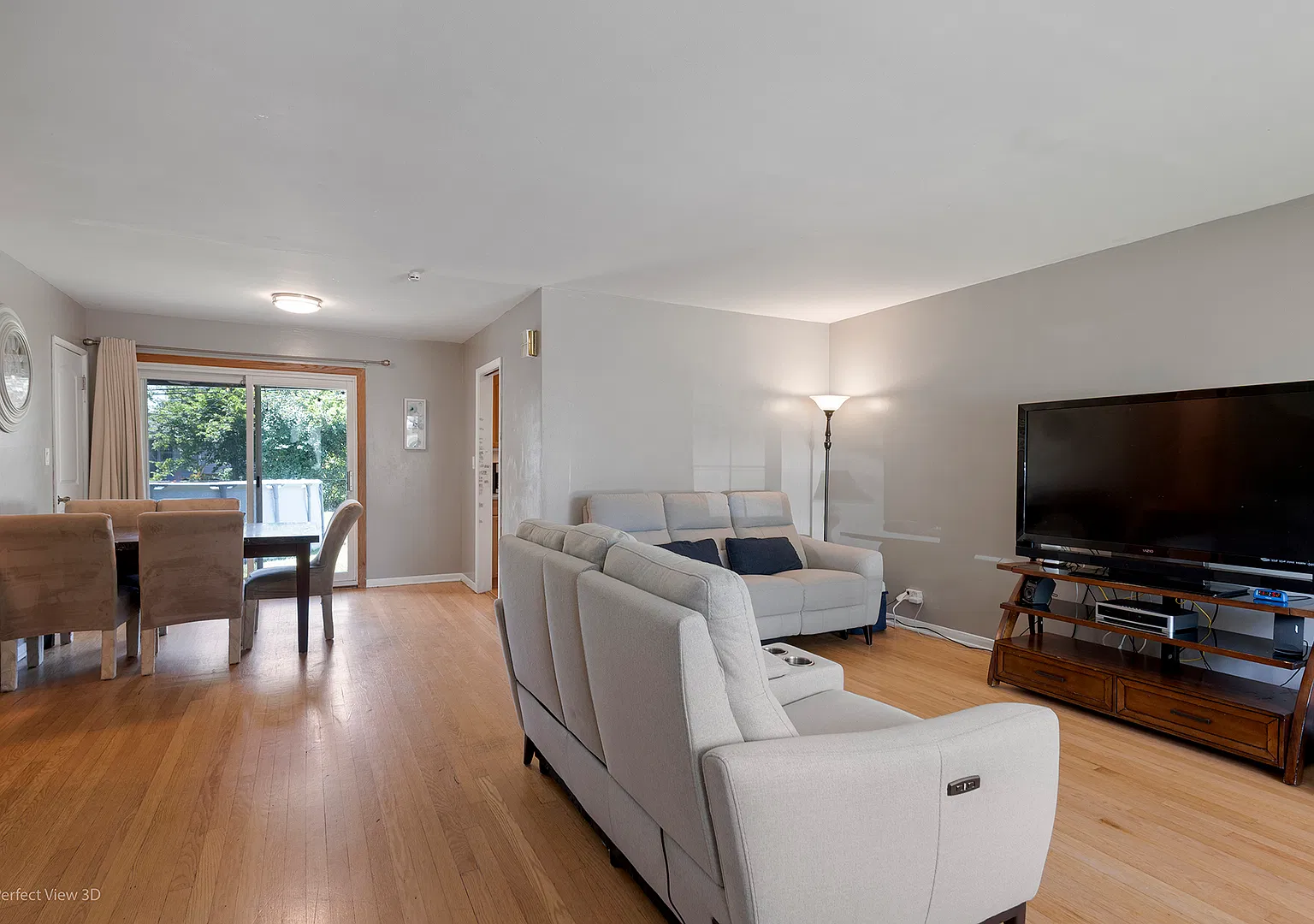 3 bed, 1.5 bath, 1264 sqft, $2,900 — Photo 4