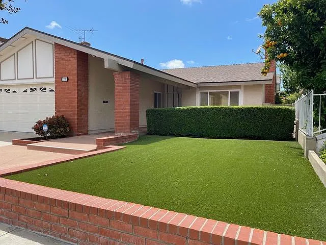 11381 Montserrat St — Photo 1
