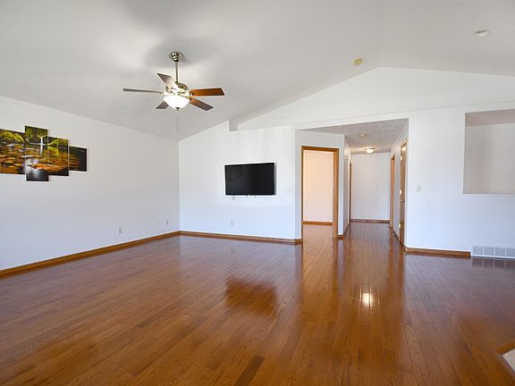 4th image of 1830 W 49th Street Pl