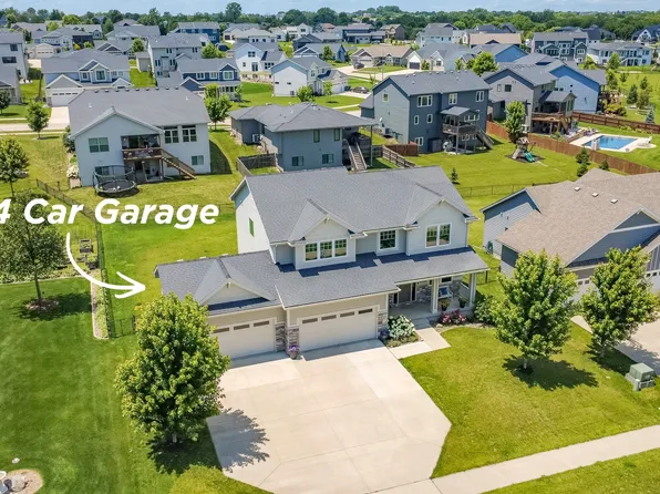 3626 NW 164th St, Clive, IA 50325