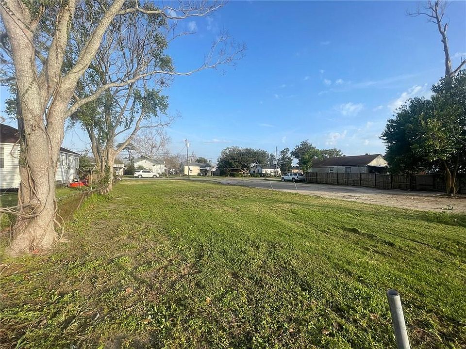 2nd image of 1915 Kansas Ave