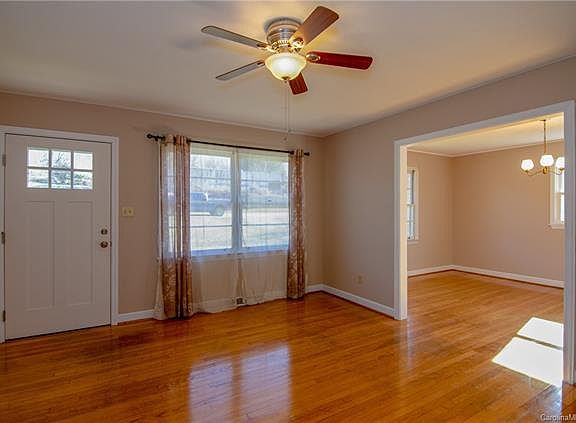 4th image of 93 Cornelius Dr