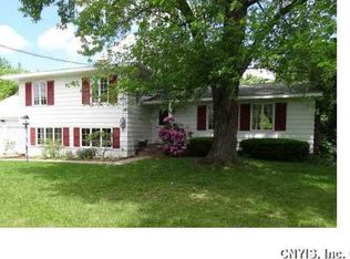 312 Fayette Dr, Fayetteville, NY