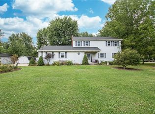 680 Bartlett Rd, Aurora, OH 44202