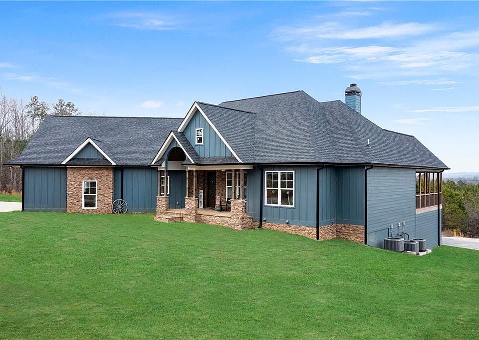 1st image of 610 Cedar Creek Rd