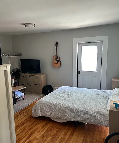 200 Brackett St #5 — Photo 11