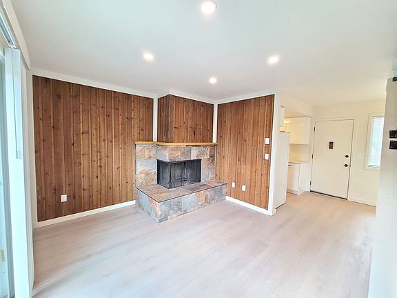 3rd image of 2918 E South Riverton Ave #0