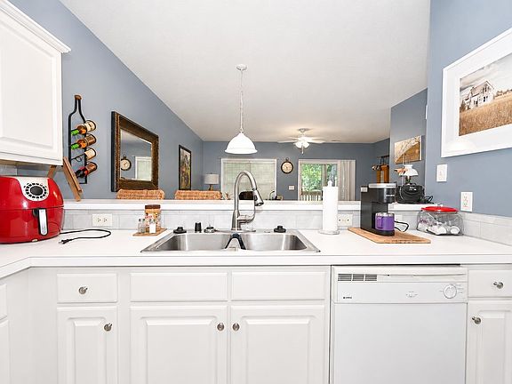 4th image of 1058 Sea Mountain Hwy. #10-202