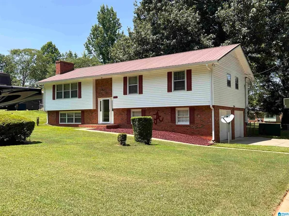 515 Stoney Brook Dr SW, Jacksonville, AL 36265