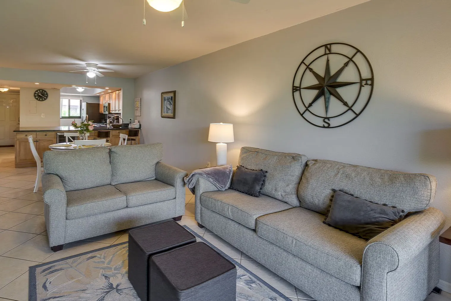 2 bed, 2.0 bath, 1237 sqft, $2,559 — Photo 2