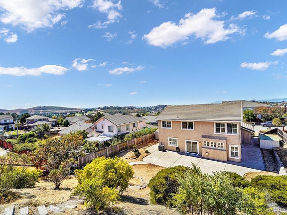 2nd image of 5392 Chenin Blanc Place