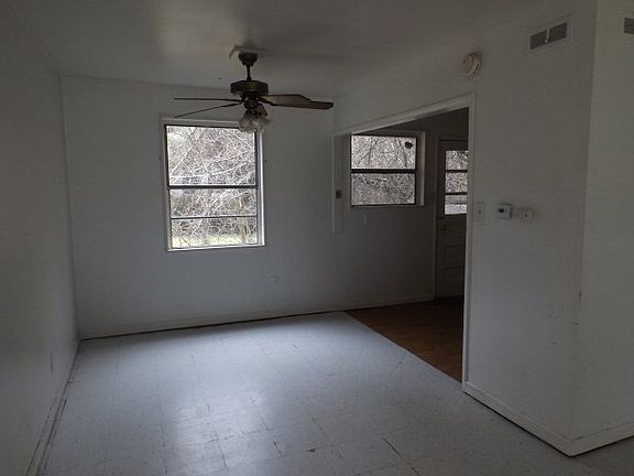 5th image of 1345 Aldrich St NE