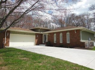 78 Brookview Ln, Valparaiso, IN 46385