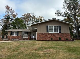 933 Garrett Dr, Birmingham, AL 35235