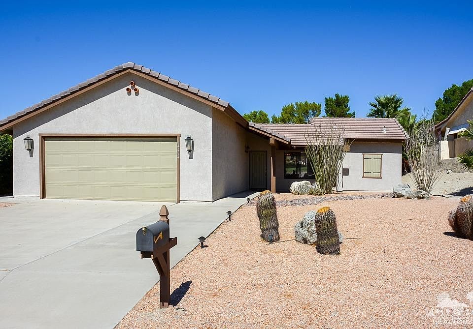 2nd image of 64494 Pinehurst Cir