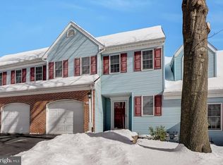 142 Carriage Hill Ln, York, PA