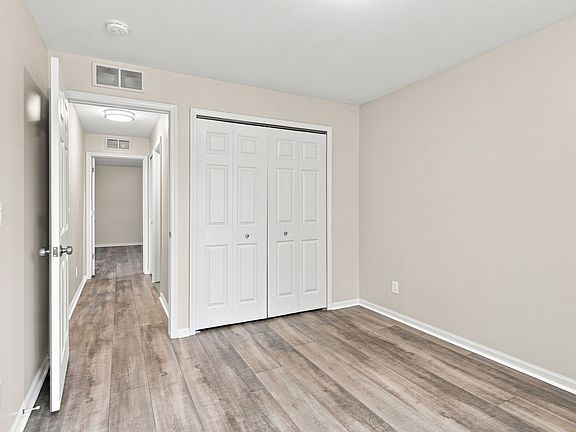 5th image of 3575 Tremonte Cir S #22
