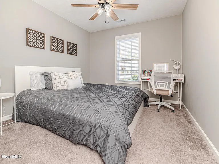 224 Roanoke Dr — Photo 27