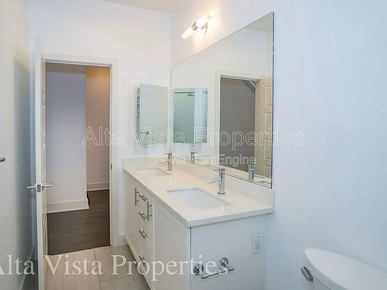 2549 Aperture Cir — Photo 23