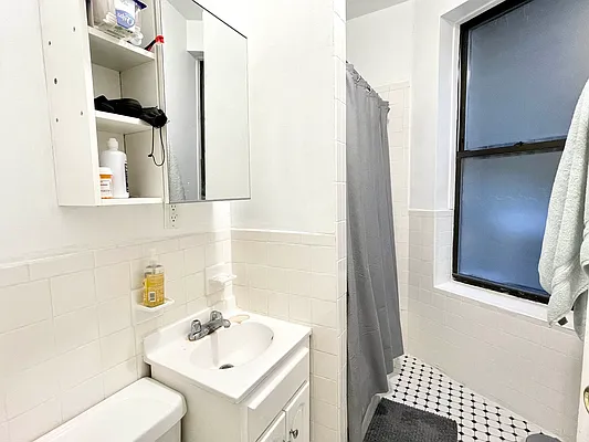 Rented by Living New York | media 4