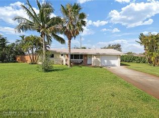 106 SE 10th Ct, Deerfield Beach, FL 33441