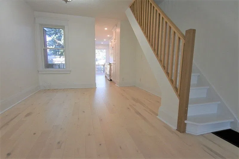 19A Hiawatha Rd - Main — Photo 3