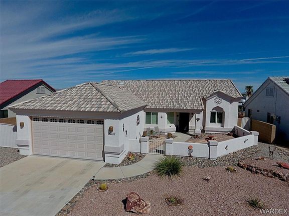 3rd image of 2193 E Mullholland Dr