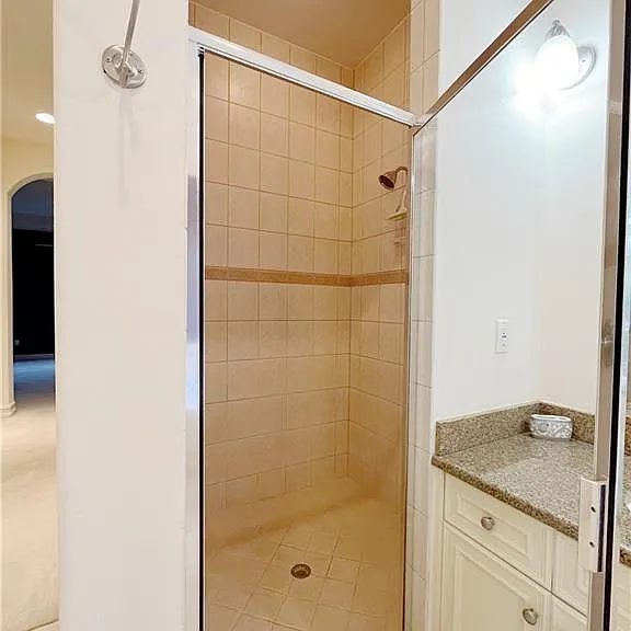 1366 Serrano Cir — Photo 26