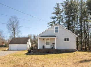 2464 Lamson Rd, Phoenix, NY 13135