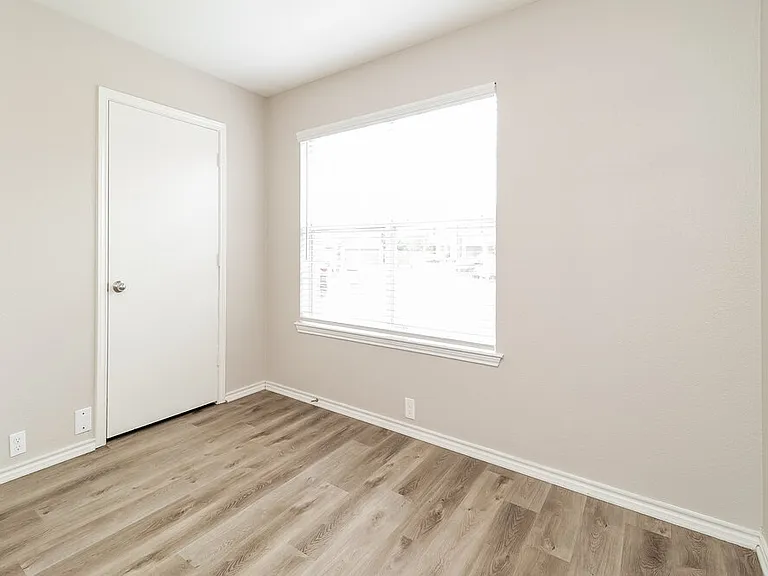 3317 Bentgate Ct — Photo 13