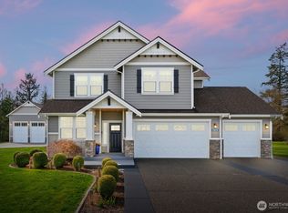 10916 Bay Meadows Ln, Burlington, WA 98233