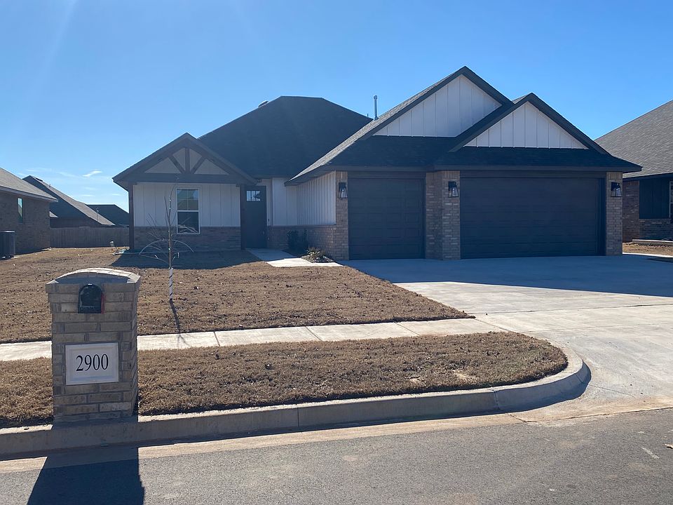 1st image of 2900 Kingswood Dr