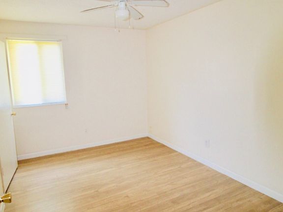 2nd image of 656 Woodyard Rd APT 20