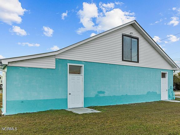 4th image of 174 S Harbor Drive