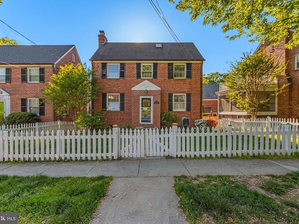 1st image of 5544 29th St NW