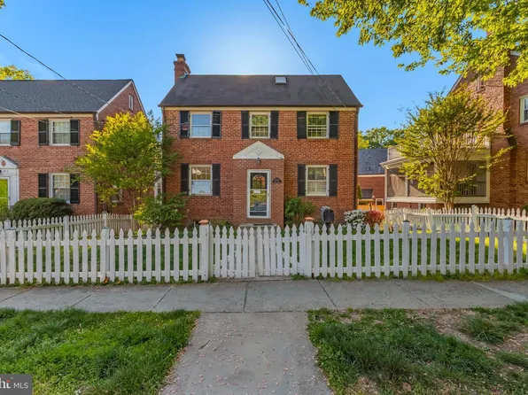 5544 29th St NW, Washington, DC 20015