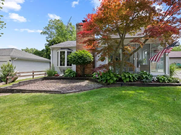 352 N Willow Dale Rd, Lakeside Marblehead, OH 43440