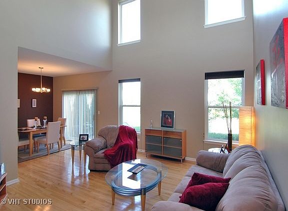 2nd image of 820 Countryfield Ln #820