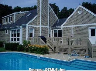 16 Hunting Ridge Farms Rd, Branford, CT 06405