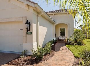 10723 Trophy Dr, Englewood, FL 34223