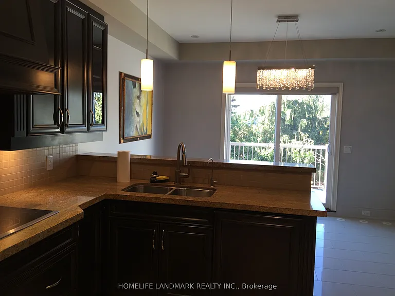 50 Clairtrell Rd — Photo 7