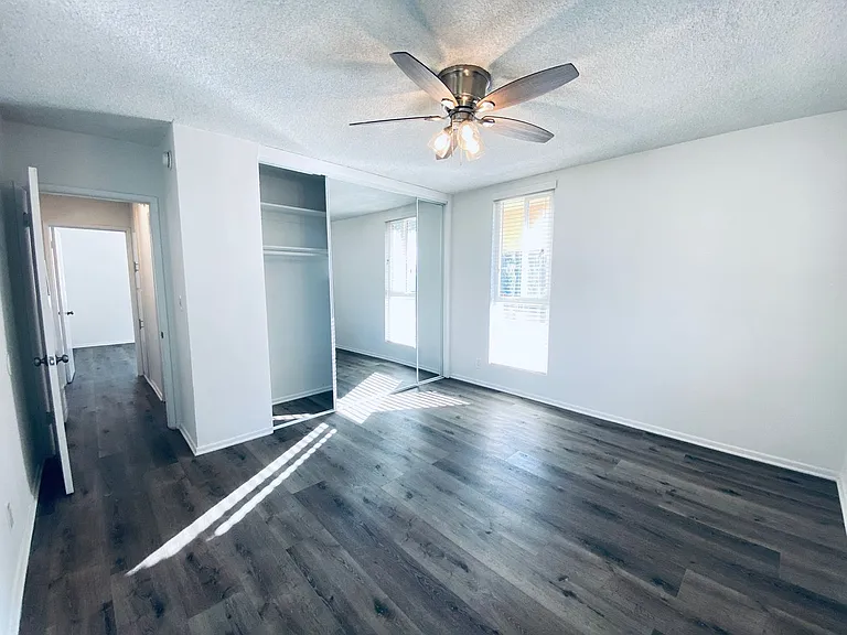 7351 Variel Ave — Photo 19