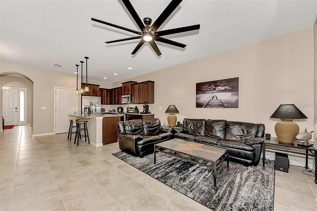 8652 Ice Wine St — Photo 4