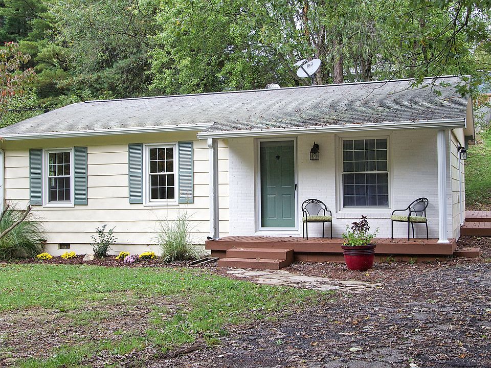 1st image of 560 North Dr