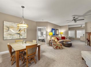 37 Cherokee Cir UNIT 102, Madison, WI 53704