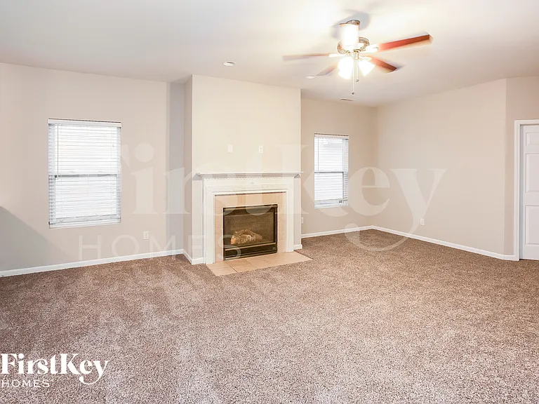 3011 Sweetspire Rd — Photo 5
