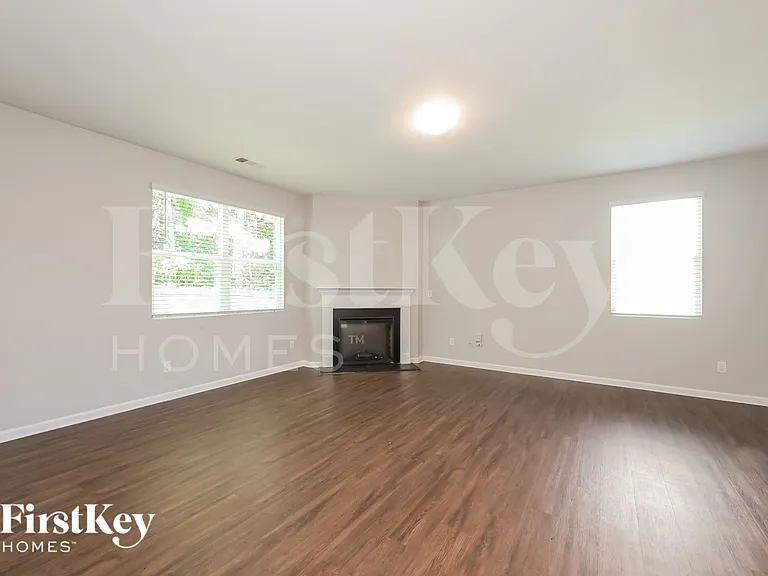 3186 SE Heritage Glen Dr — Photo 2
